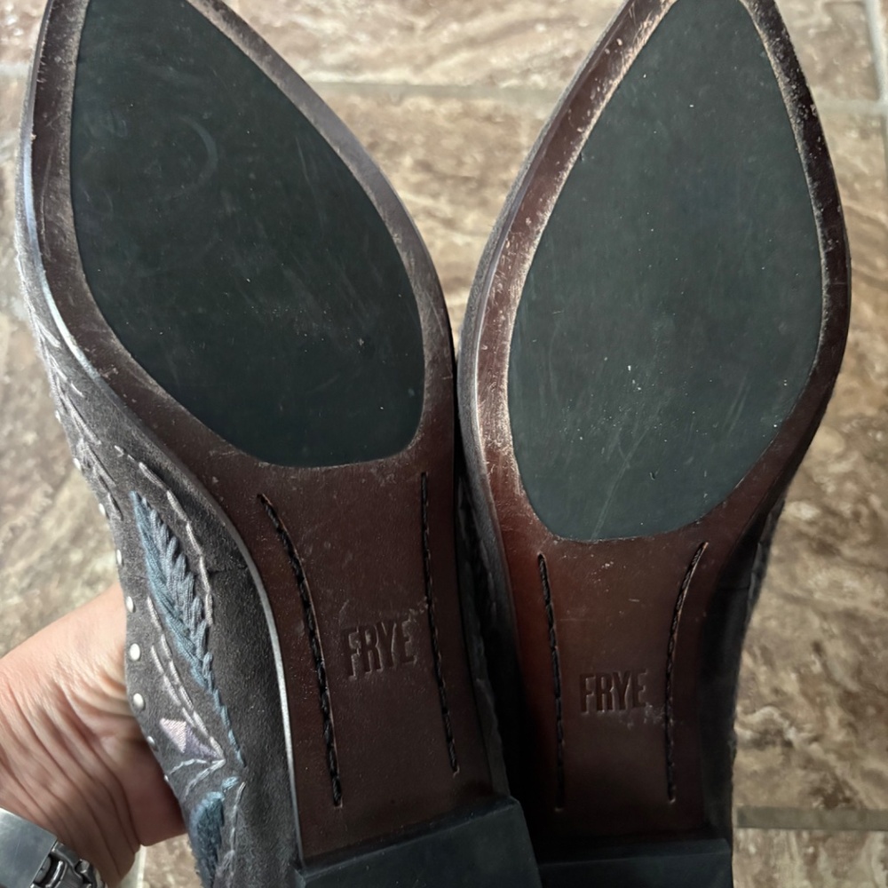 Frye embellished flats size 8 - Picture 4 of 4